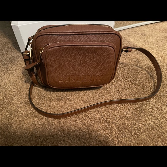Burberry: SM Camera Bag ESM - Picture 1 of 5